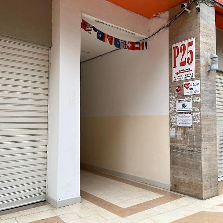 City Center Apartment 1 Tirana Bagian luar foto